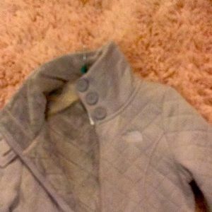 North face Coat, like brand new. Mid length Keeps you very warm and very soft